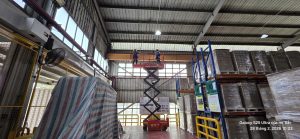 Vệ sinh quét mạng nhện nhà xưởng